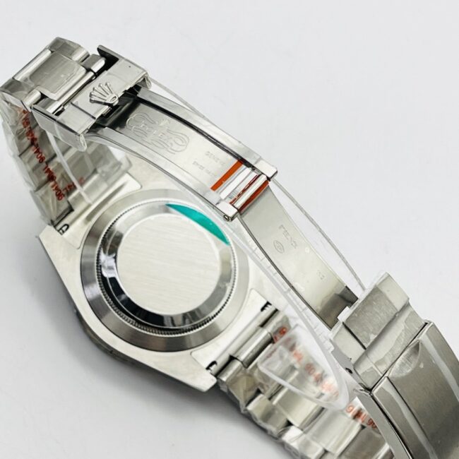  劳力士Rolex SUB新款潜航者40MM系列腕表。